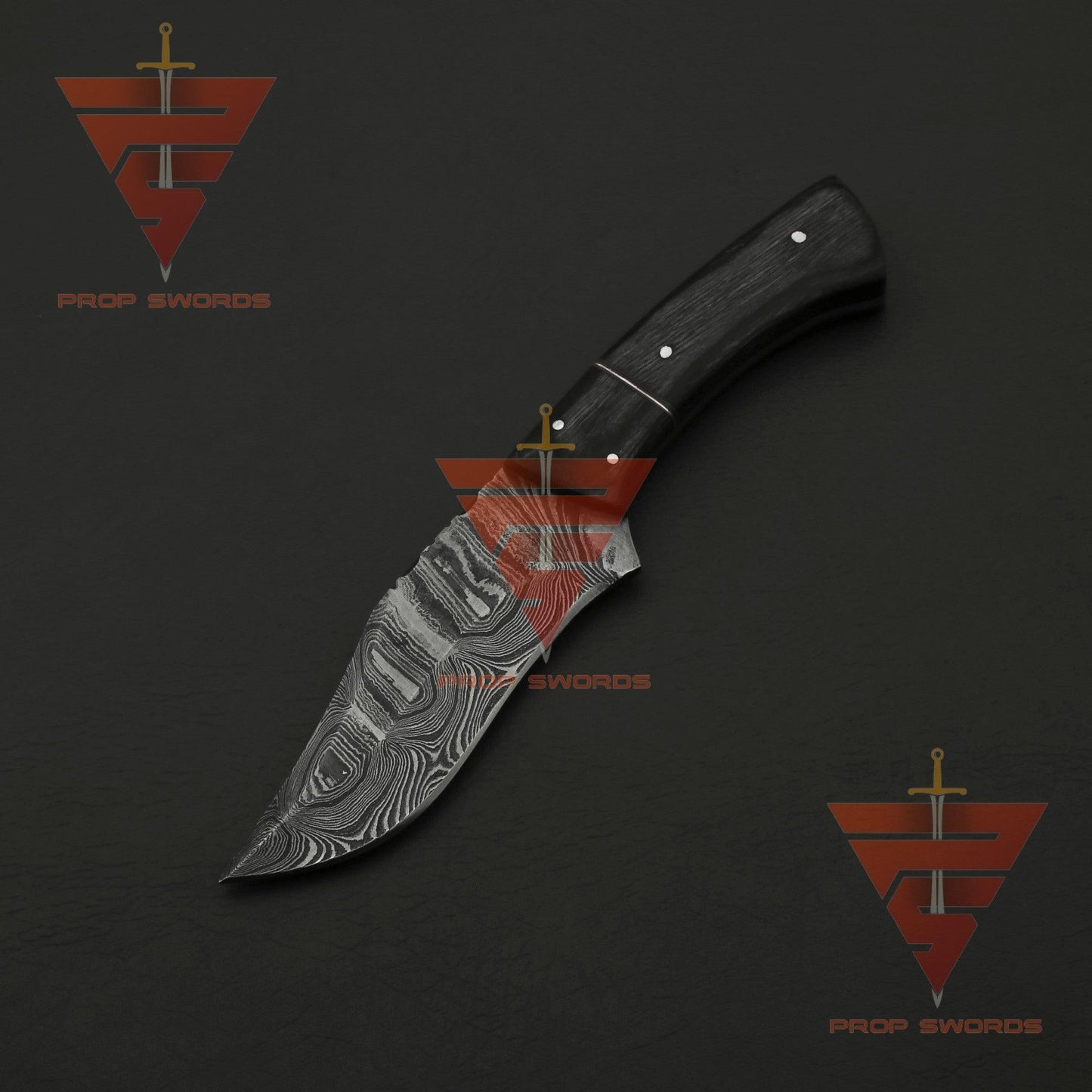 Custom Hand-Forged Damascus Bobcat Knife: Personalized for Hunting and Camping Adventures, Complete with Leather Sheath - propswords