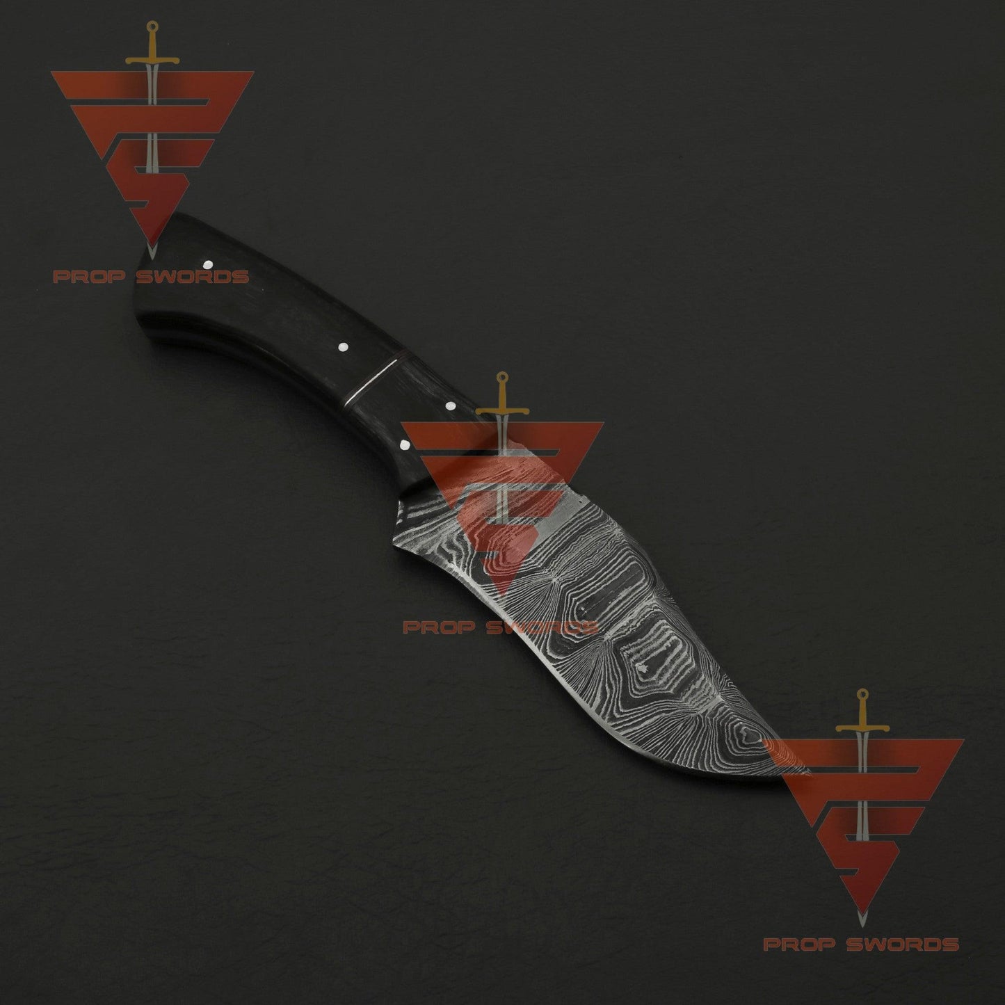 Custom Hand-Forged Damascus Bobcat Knife: Personalized for Hunting and Camping Adventures, Complete with Leather Sheath - propswords