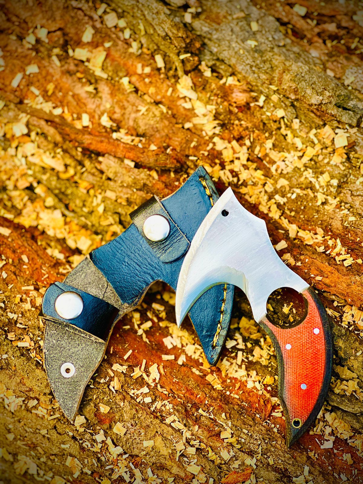 Handmade Stainless Steel Lion Claw Skinning Knife With Leather Sheath