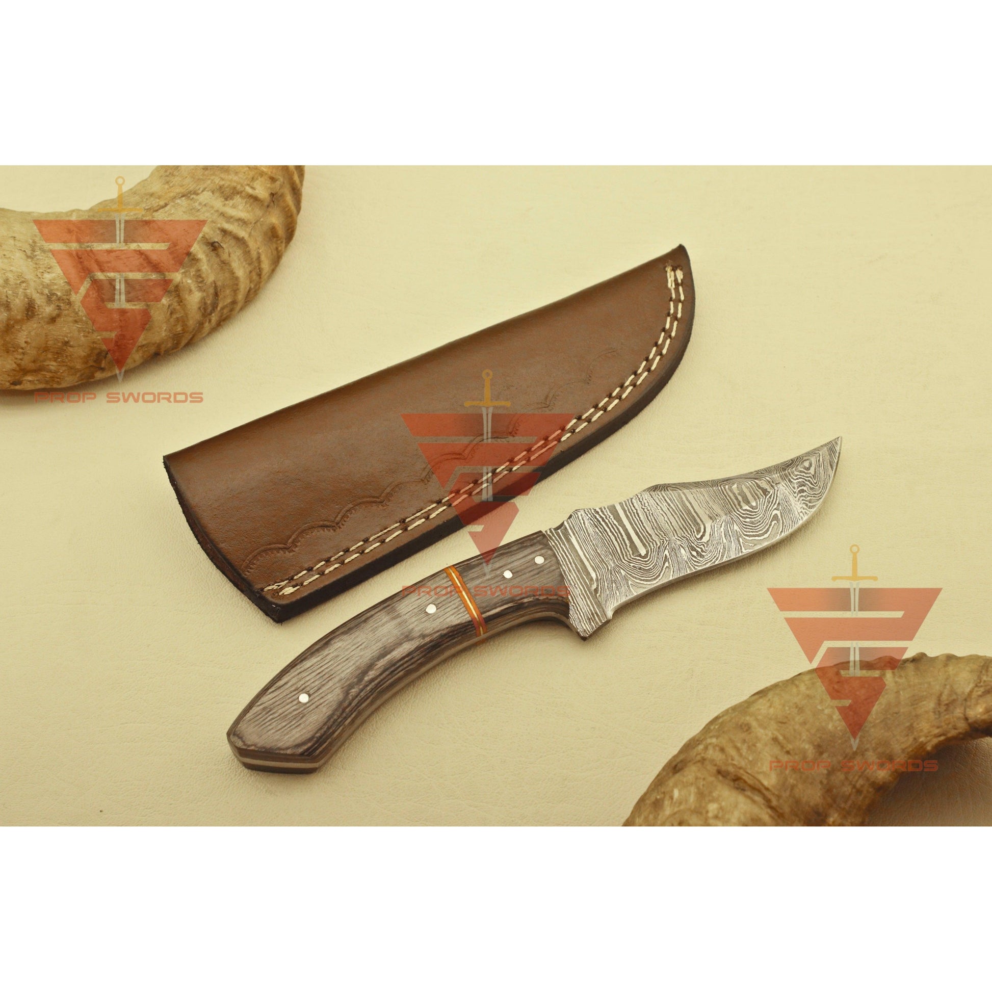 Handcrafted Full Tang Damascus Steel Hunting Camping Skinner Knife - Rosewood Handle - Ideal Gift For Him - Essential EDC Gear - propswords