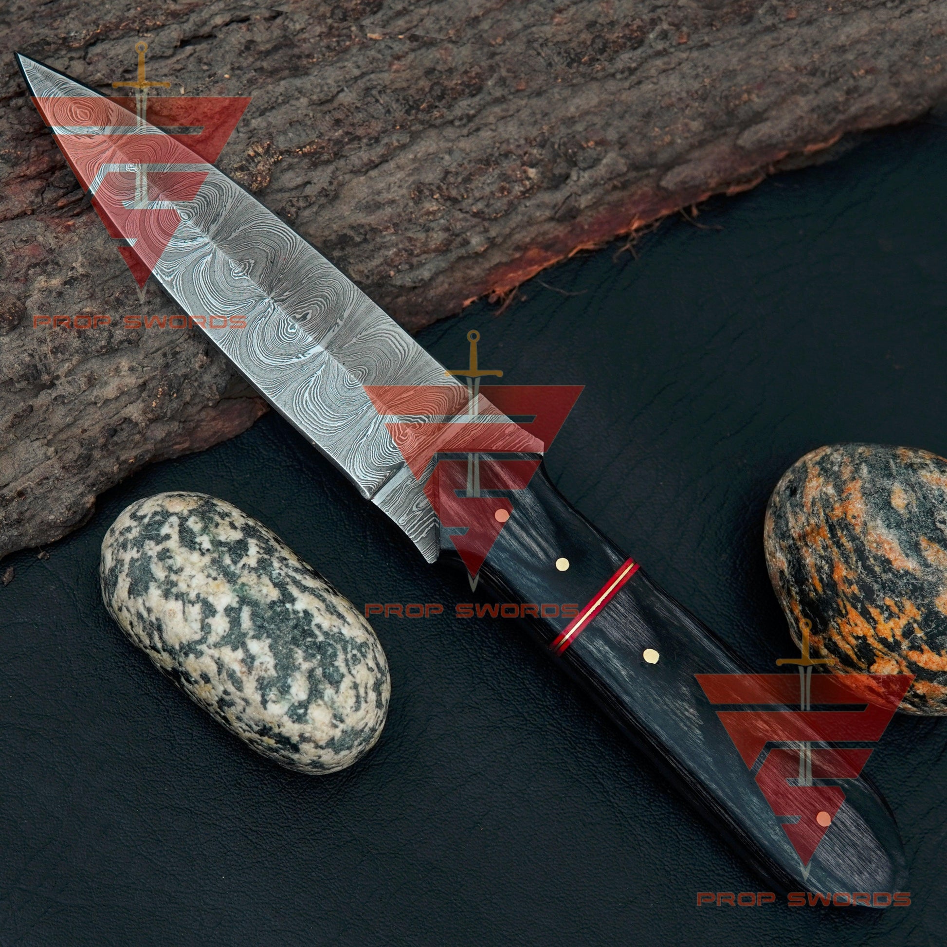 Exquisite Handmade Damascus Knife featuring Rosewood Handle and Pure Leather Sheath - Perfect Gift for Him - propswords