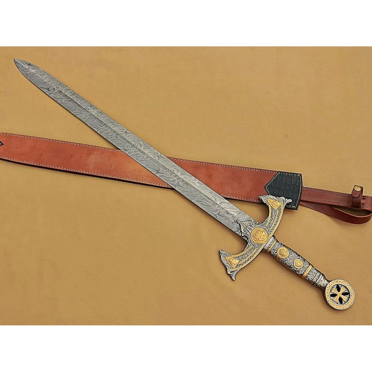 Handmade Medieval Templar Knigths Sword/Scared Holy Damascus Longsword Sword with Leather Sheath - propswords