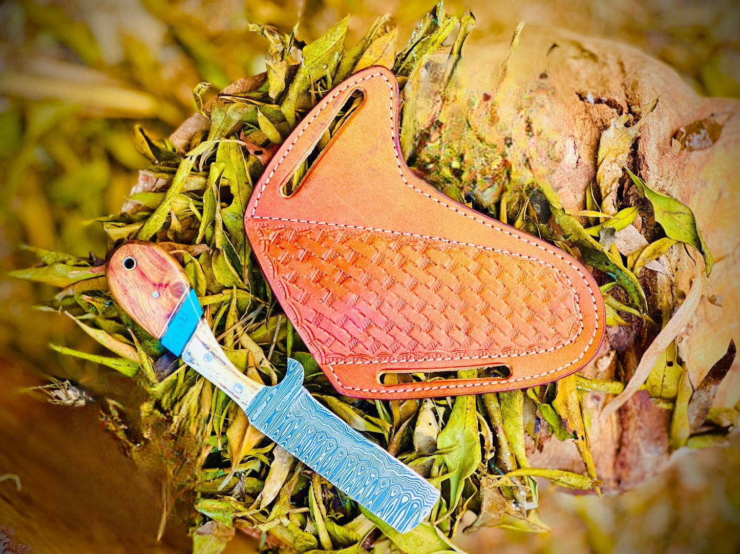 Hand Forged Damascus steel Full Tang Bull Cutter Knife With Leather Sheath