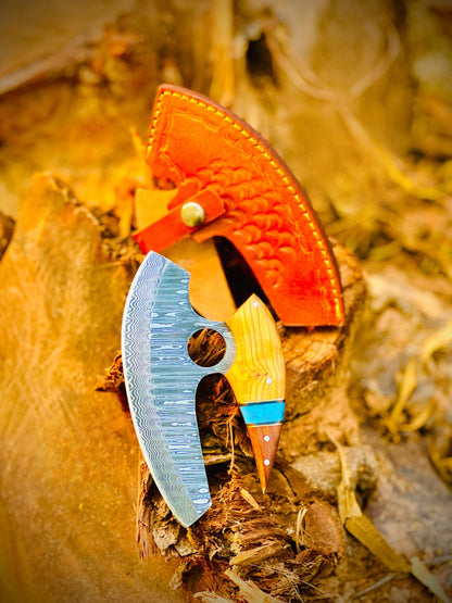 Hand Forged Damascus Steel Pizza Cutter with Leather Sheath