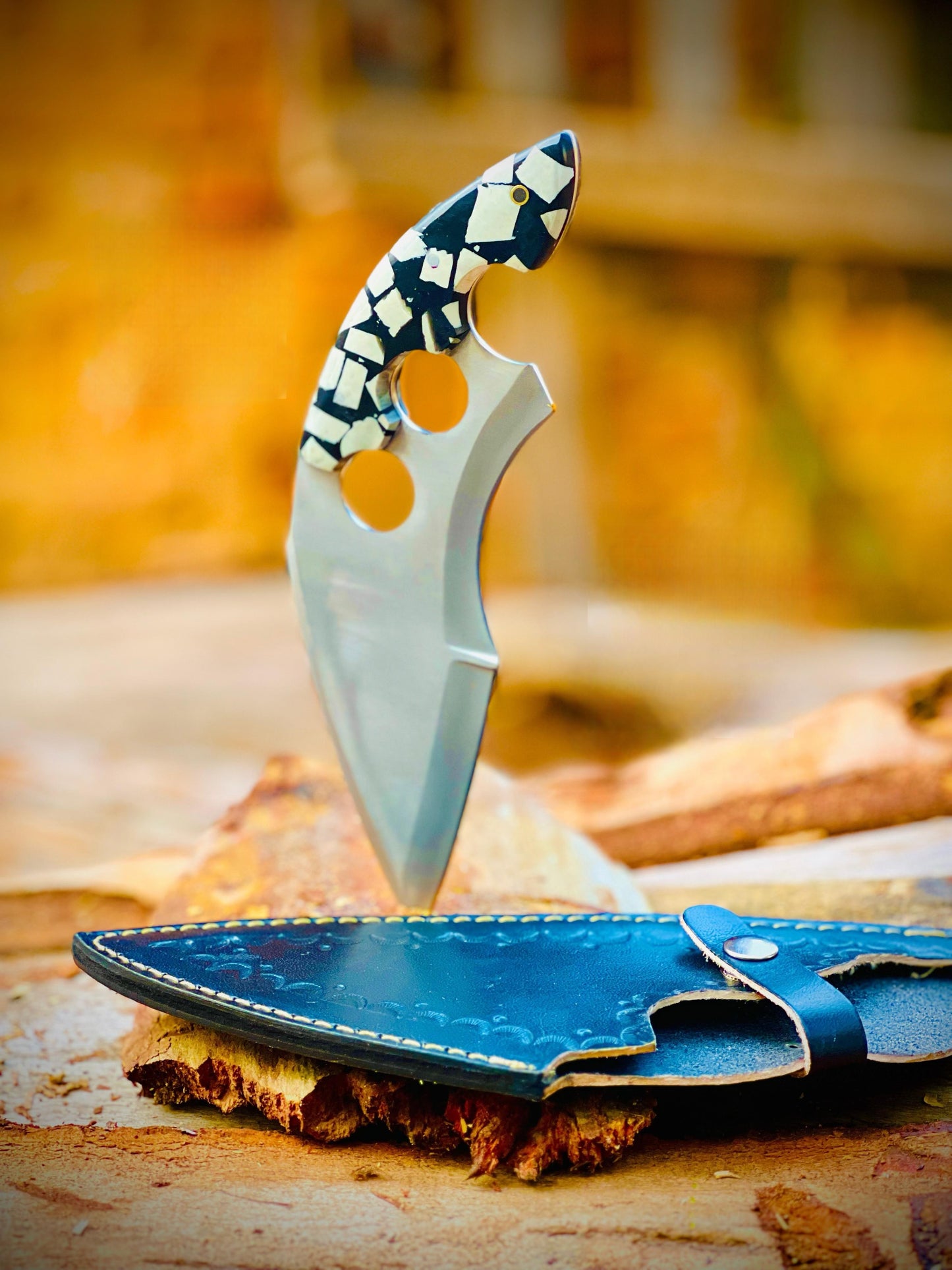 Handmade Stainless Steel Full Tang Skinning Knife with Leather Sheath – Resin Handle