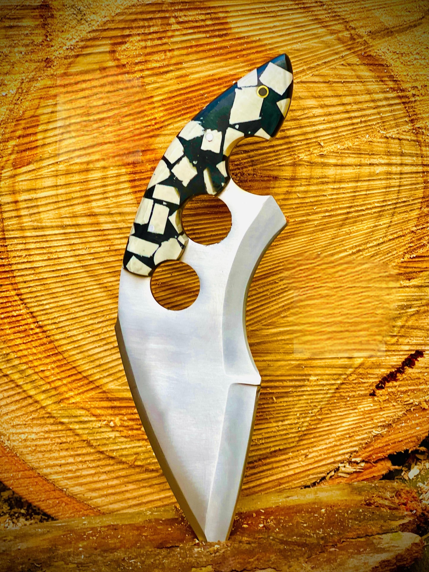 Handmade Stainless Steel Full Tang Skinning Knife with Leather Sheath – Resin Handle