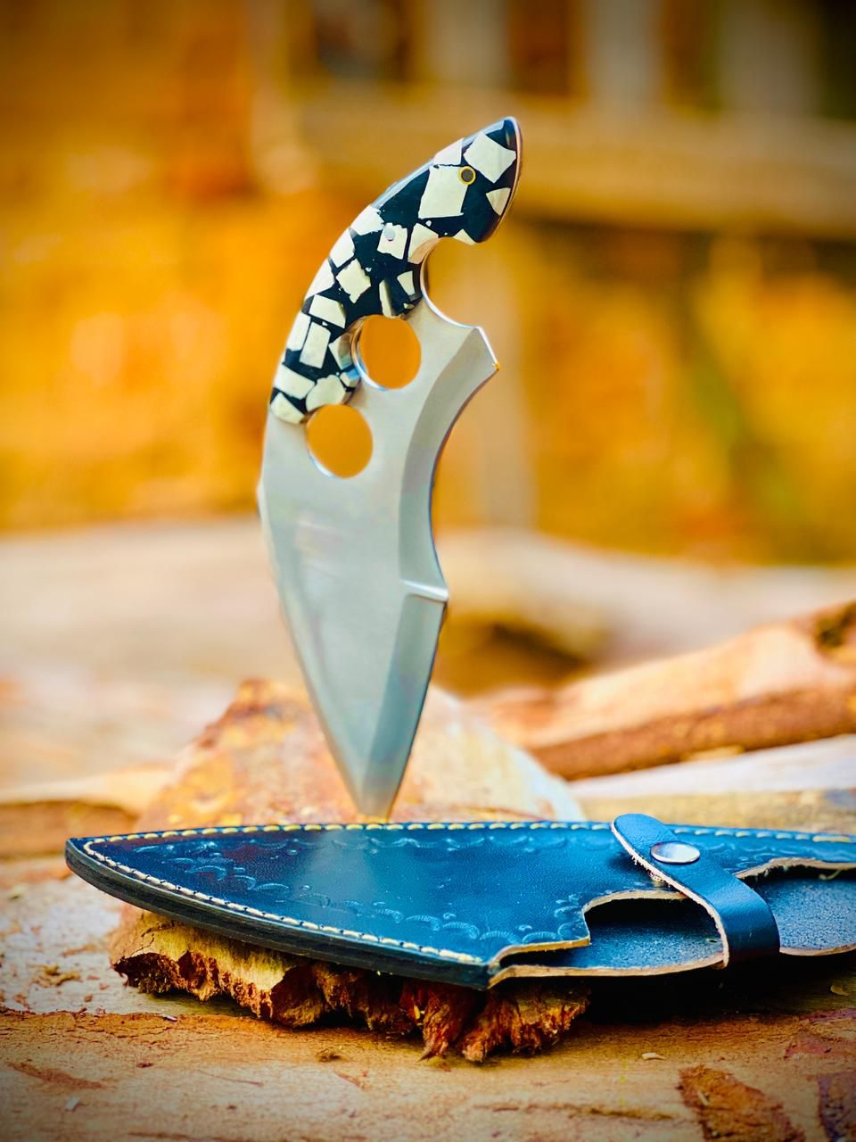 Handmade Stainless Steel Full Tang Skinning Knife with Leather Sheath – Resin Handle