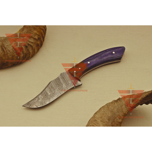 Artisan Damascus Steel Hunting Knife - Exquisite Wood Handgrip - Perfect Present for Him - Complete with Genuine Leather Sheath - propswords