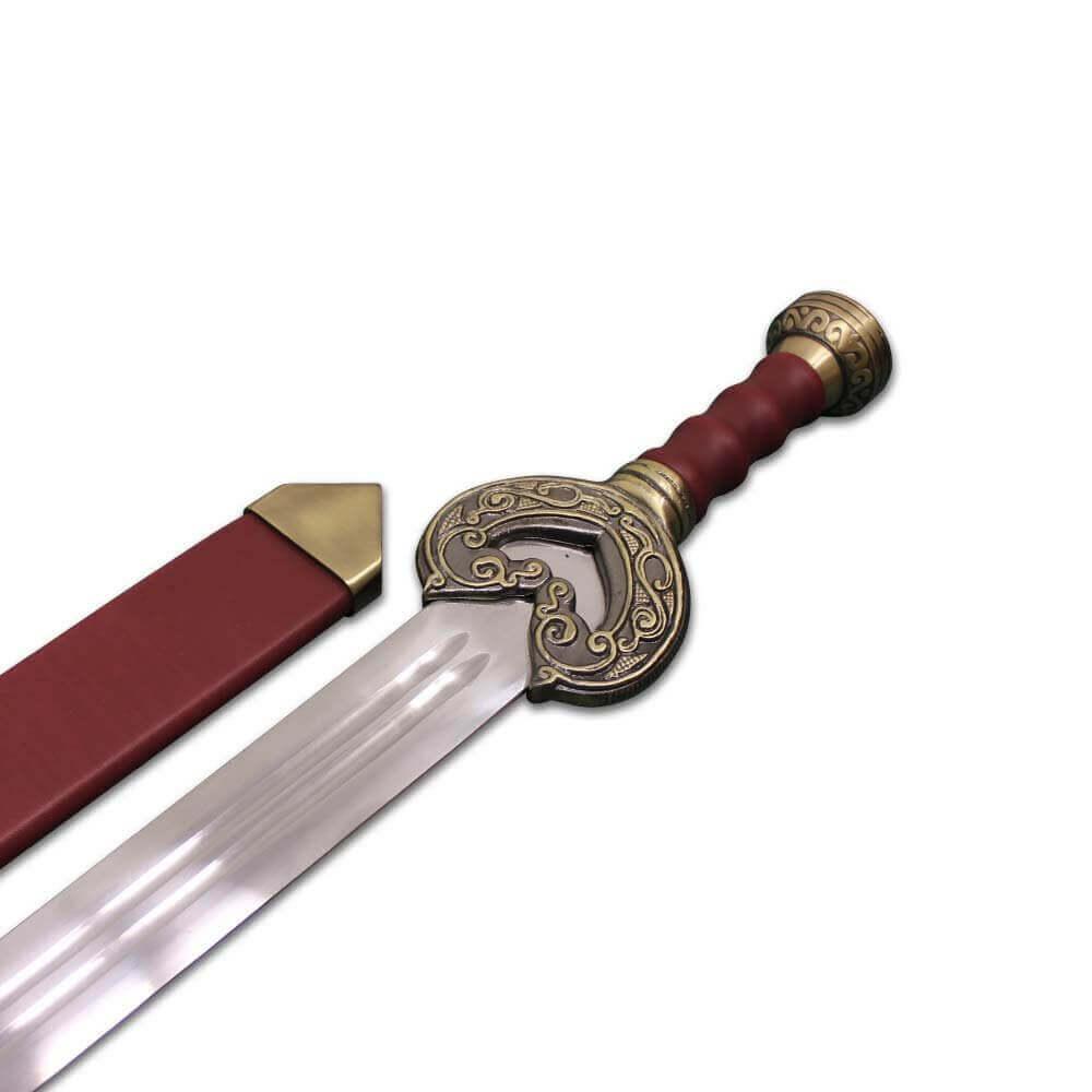 Herugrim swords collectible replica of King Théoden from Lord of the Rings, featuring engraved blades and ornate hilts, perfect for display, cosplay, and Middle-earth fans